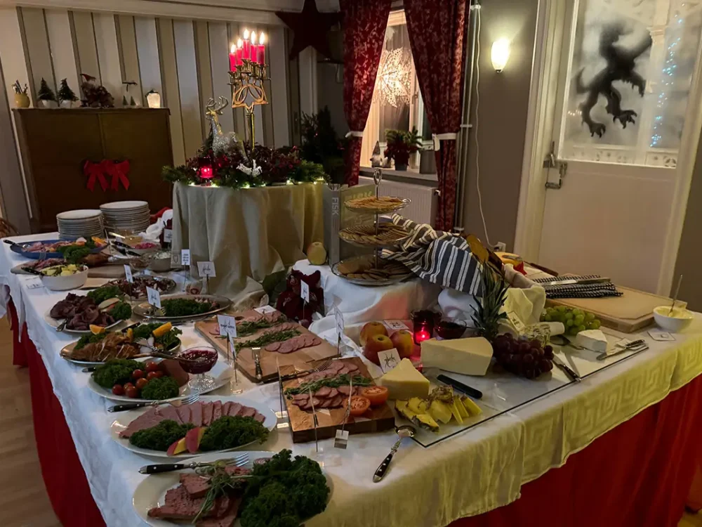Julbord med kallskuren